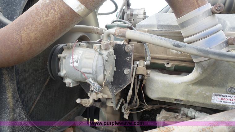 image for item J4596 1995 Western Star 4964F fertilizer/seed tender truck