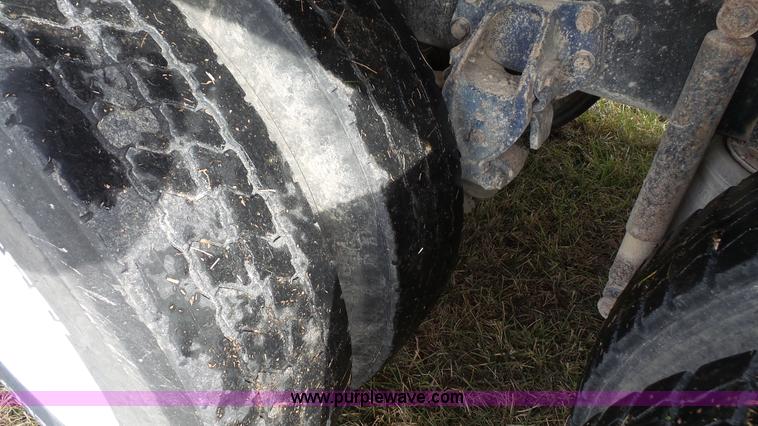 image for item J4596 1995 Western Star 4964F fertilizer/seed tender truck