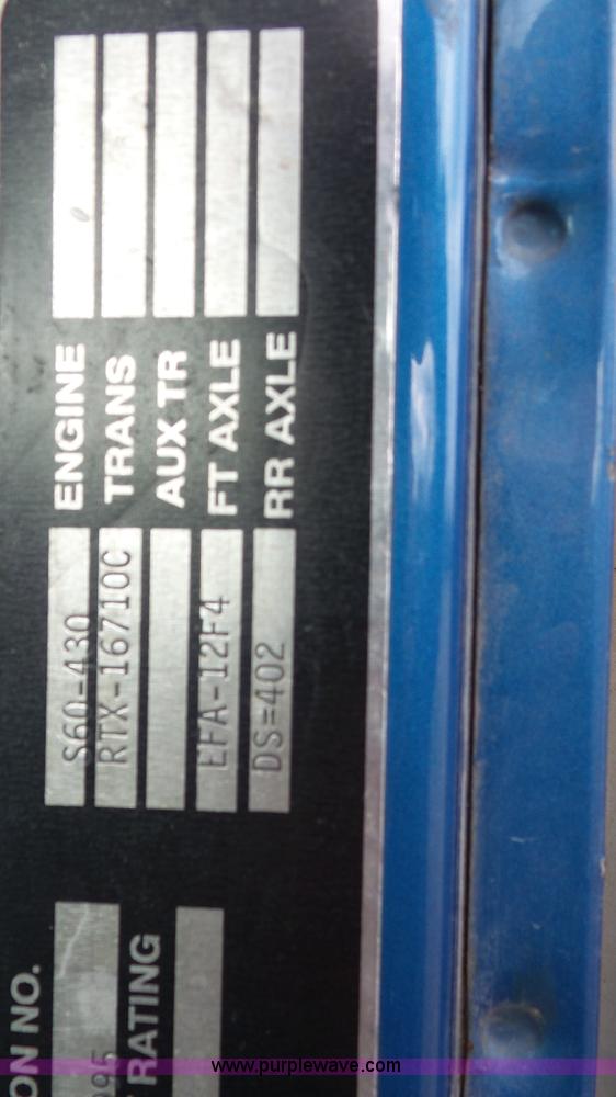 image for item J4596 1995 Western Star 4964F fertilizer/seed tender truck