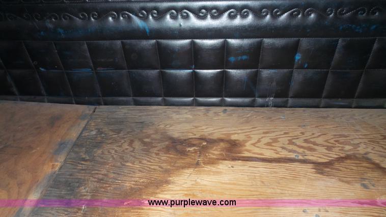 image for item J4597 1984 Peterbilt 359 semi truck