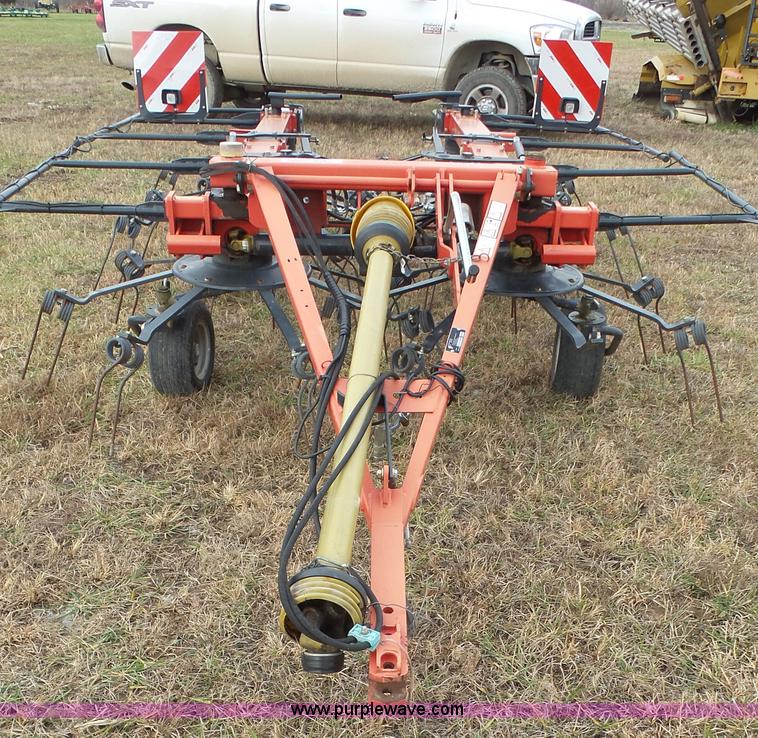 image for item J4598 Vicon Fanex 833T tedder