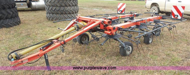 image for item J4598 Vicon Fanex 833T tedder