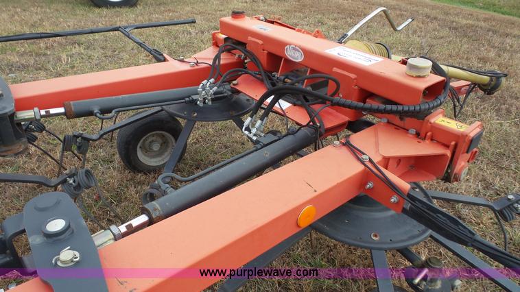 image for item J4598 Vicon Fanex 833T tedder