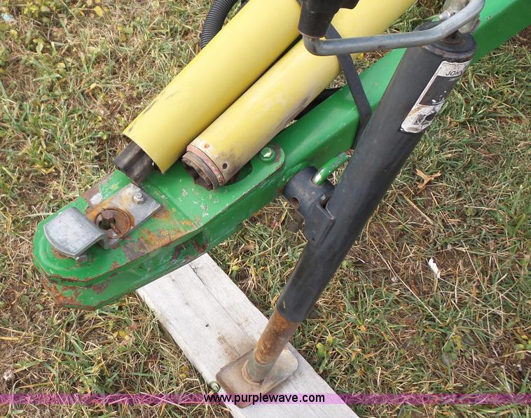 image for item J4601 2002 John Deere 567 round baler