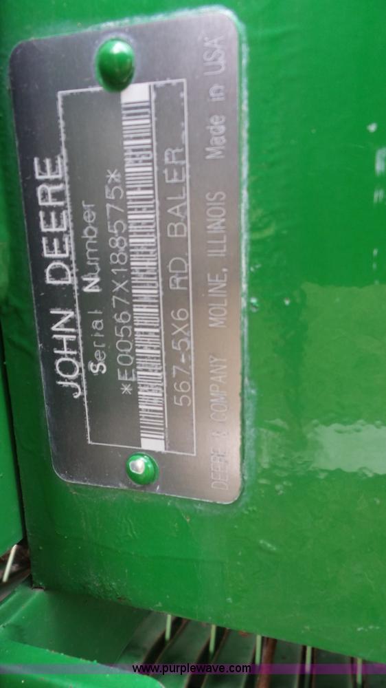 image for item J4601 2002 John Deere 567 round baler