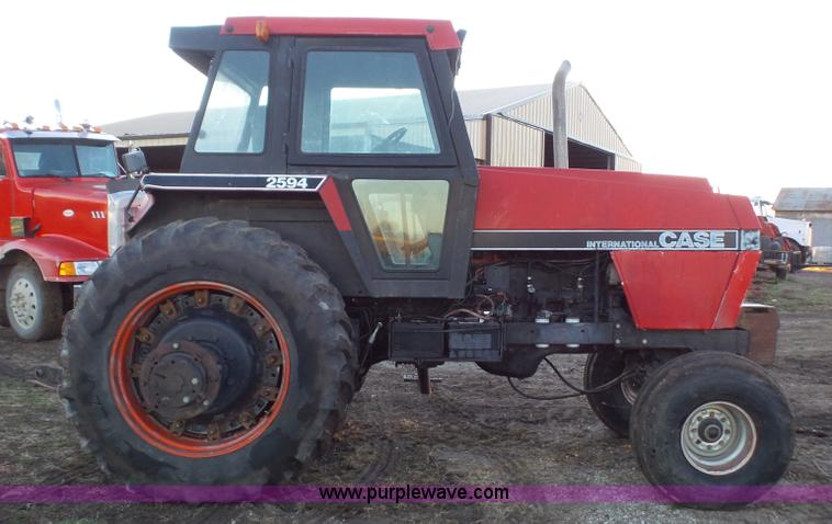 image for item J4626 1984 Case IH 2594 tractor