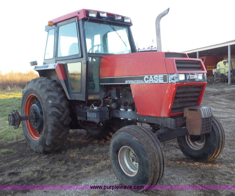 image for item J4626 1984 Case IH 2594 tractor