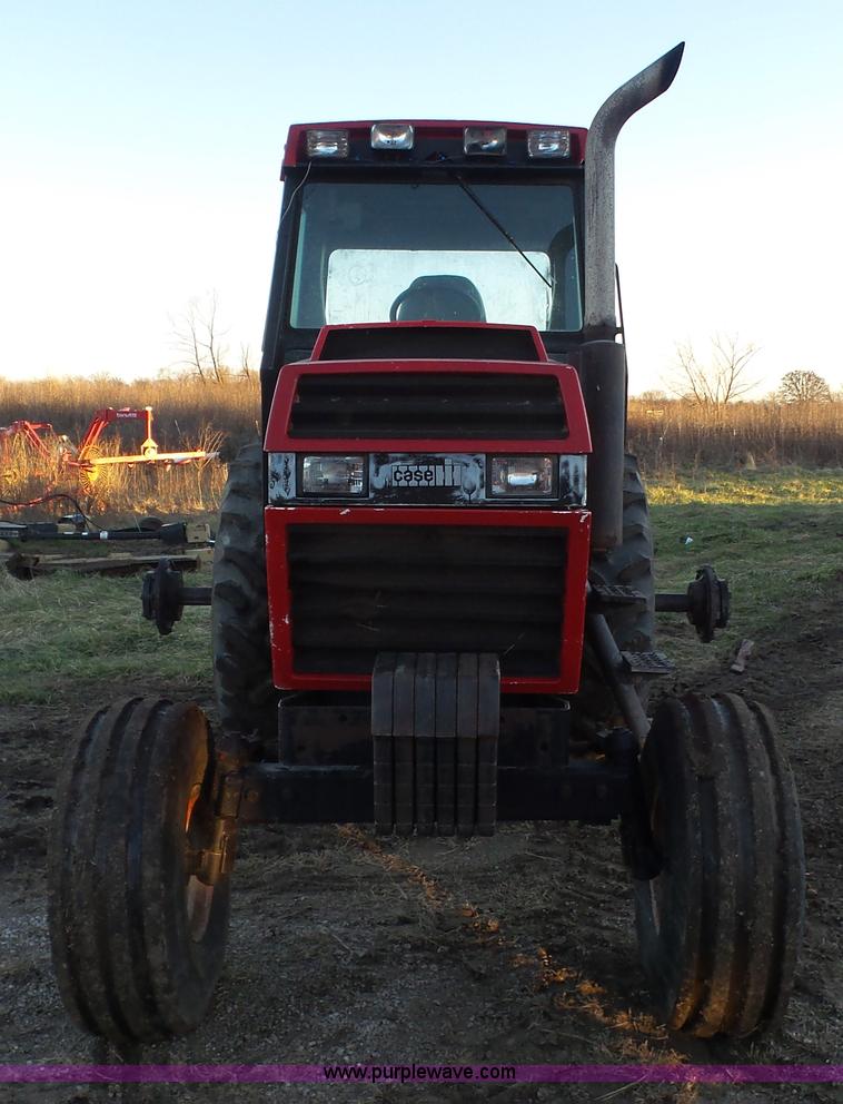 image for item J4626 1984 Case IH 2594 tractor
