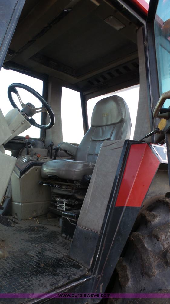 image for item J4626 1984 Case IH 2594 tractor