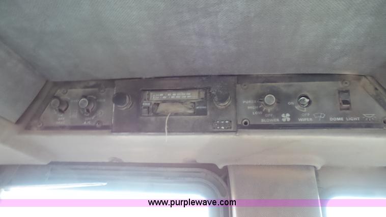 image for item J4626 1984 Case IH 2594 tractor