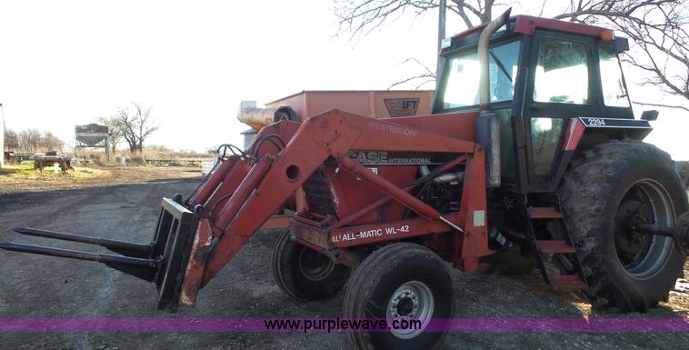 image for item J4628 1987 Case IH 2294 tractor