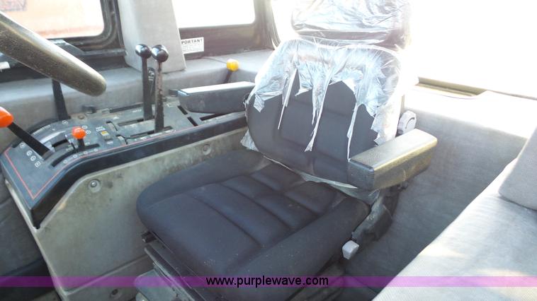 image for item J4628 1987 Case IH 2294 tractor