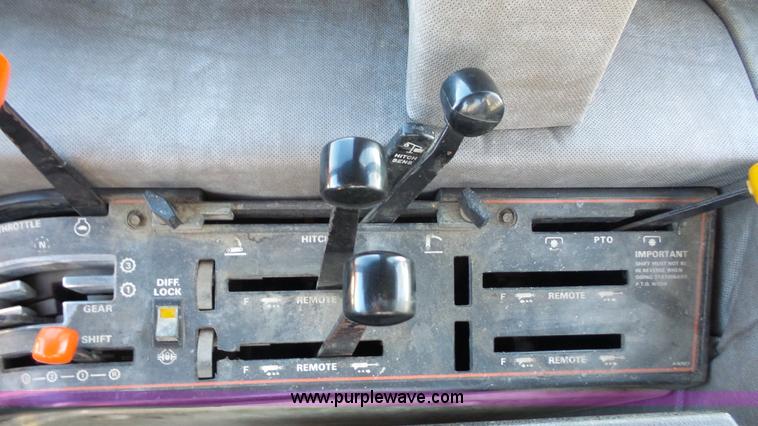 image for item J4628 1987 Case IH 2294 tractor