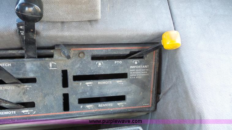 image for item J4628 1987 Case IH 2294 tractor