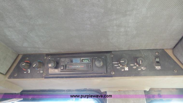 image for item J4628 1987 Case IH 2294 tractor