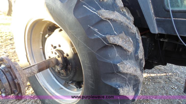 image for item J4628 1987 Case IH 2294 tractor