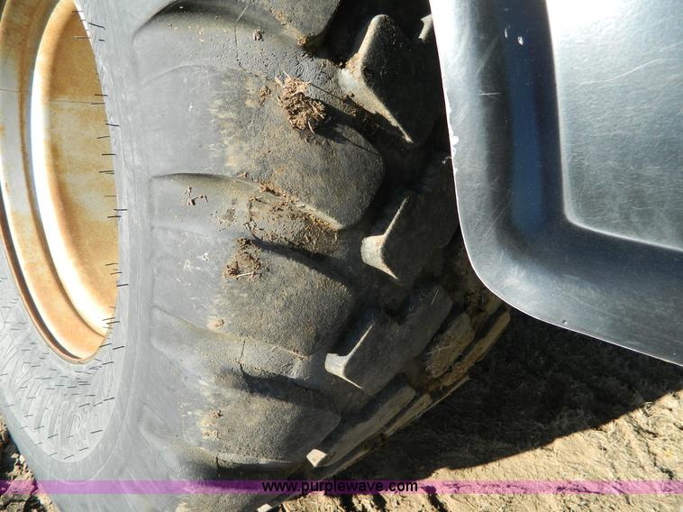 image for item J5156 2001 Case IH FLX 4375 self-propelled applicator