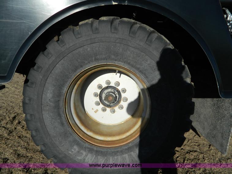 image for item J5156 2001 Case IH FLX 4375 self-propelled applicator