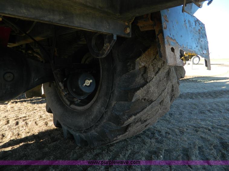 image for item J5156 2001 Case IH FLX 4375 self-propelled applicator