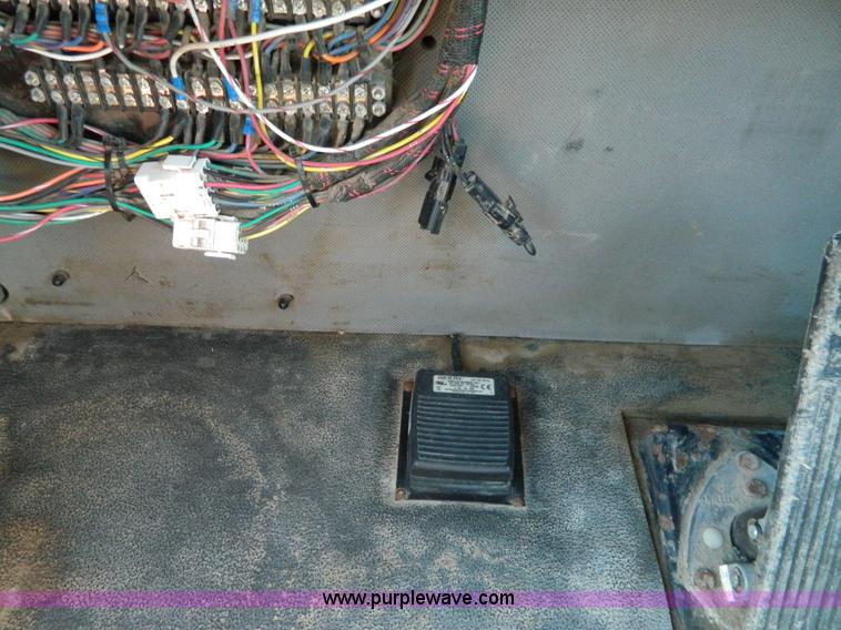 image for item J5156 2001 Case IH FLX 4375 self-propelled applicator