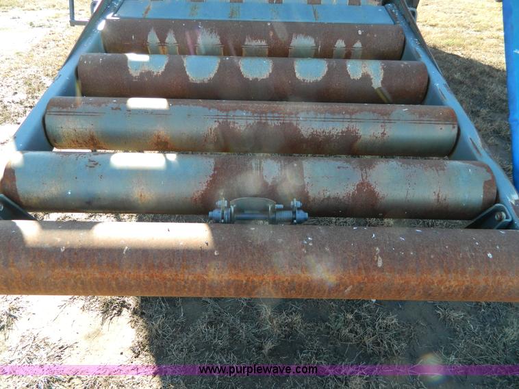 image for item J5162 2009 Hesston 7444 large square baler