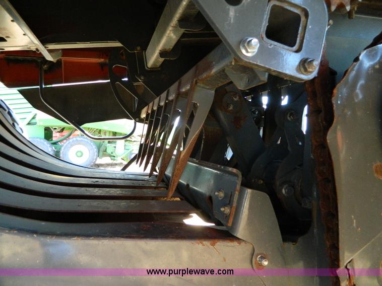 image for item J5162 2009 Hesston 7444 large square baler