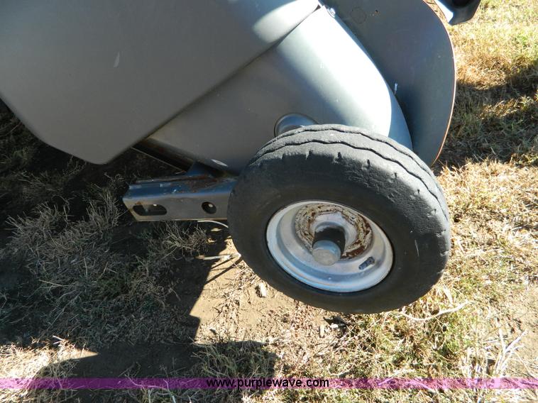 image for item J5162 2009 Hesston 7444 large square baler