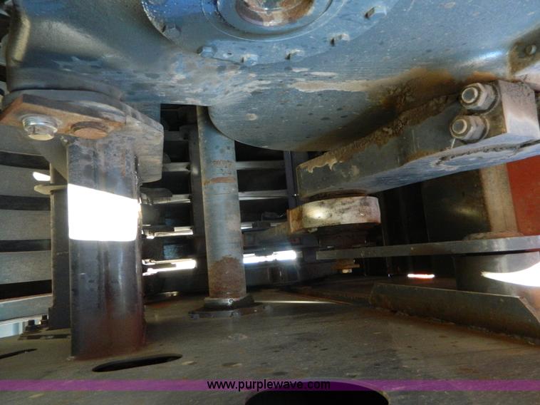 image for item J5162 2009 Hesston 7444 large square baler