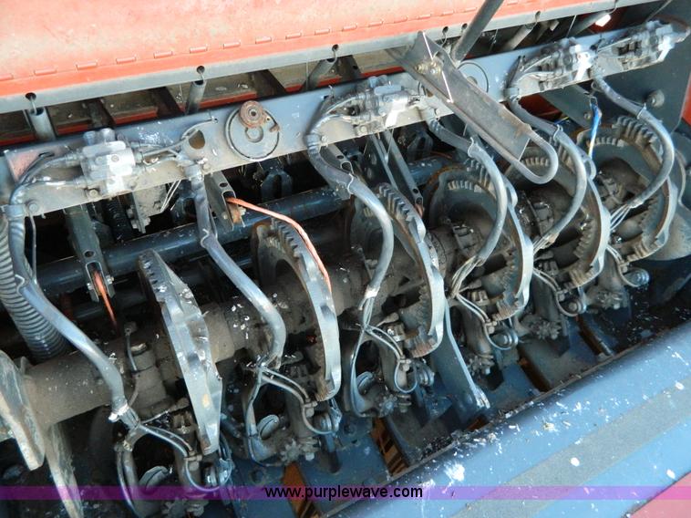 image for item J5162 2009 Hesston 7444 large square baler