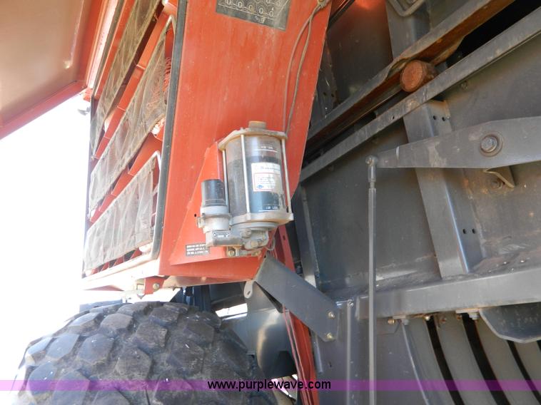 image for item J5162 2009 Hesston 7444 large square baler