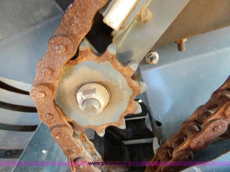 image for item J5162 2009 Hesston 7444 large square baler