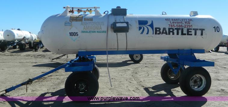 image for item J5172 Anhydrous ammonia nurse tank