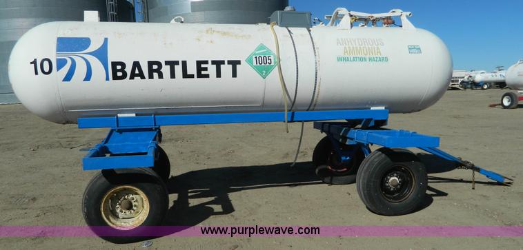 image for item J5172 Anhydrous ammonia nurse tank