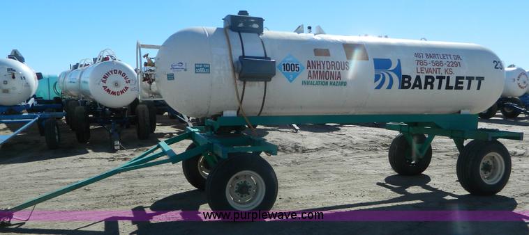 image for item J5175 Anhydrous ammonia nurse tank