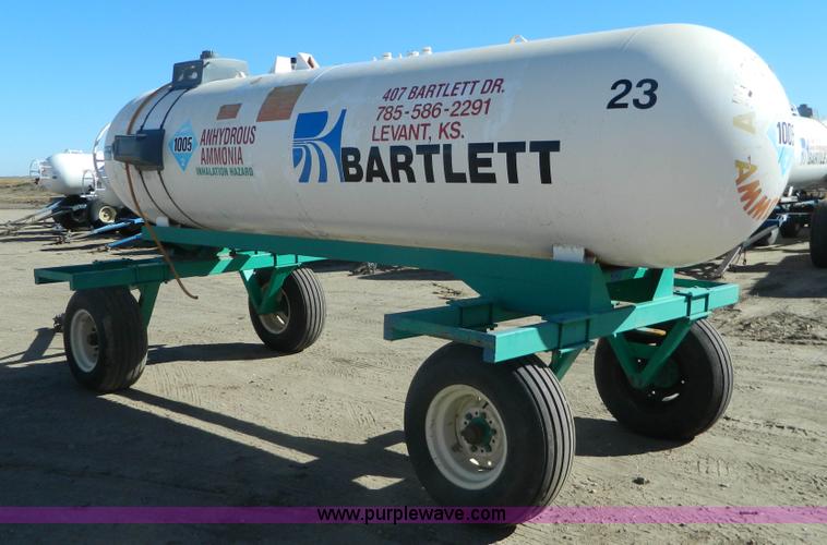 image for item J5175 Anhydrous ammonia nurse tank