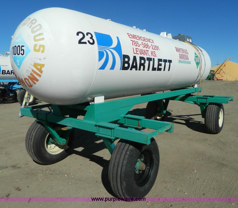image for item J5175 Anhydrous ammonia nurse tank