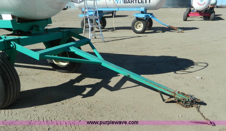 image for item J5175 Anhydrous ammonia nurse tank