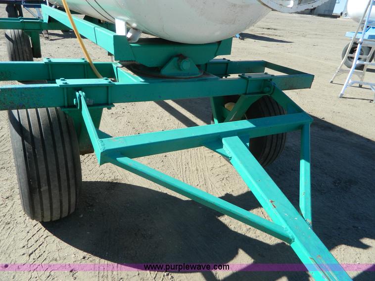 image for item J5175 Anhydrous ammonia nurse tank