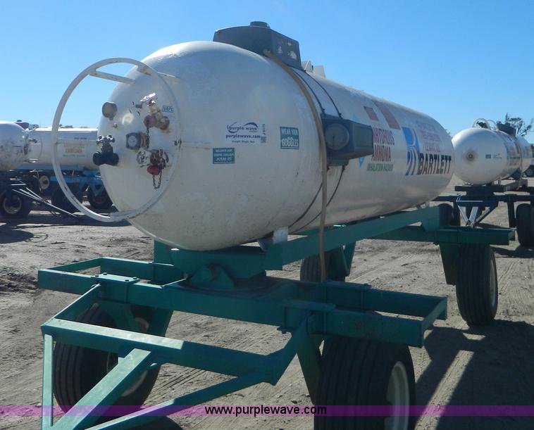 image for item J5175 Anhydrous ammonia nurse tank