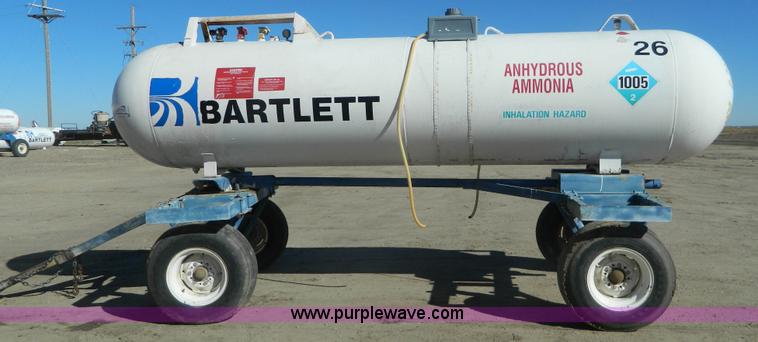 image for item J5177 Anhydrous ammonia nurse tank