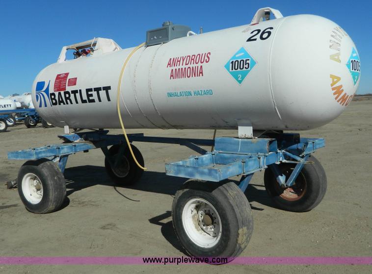 image for item J5177 Anhydrous ammonia nurse tank
