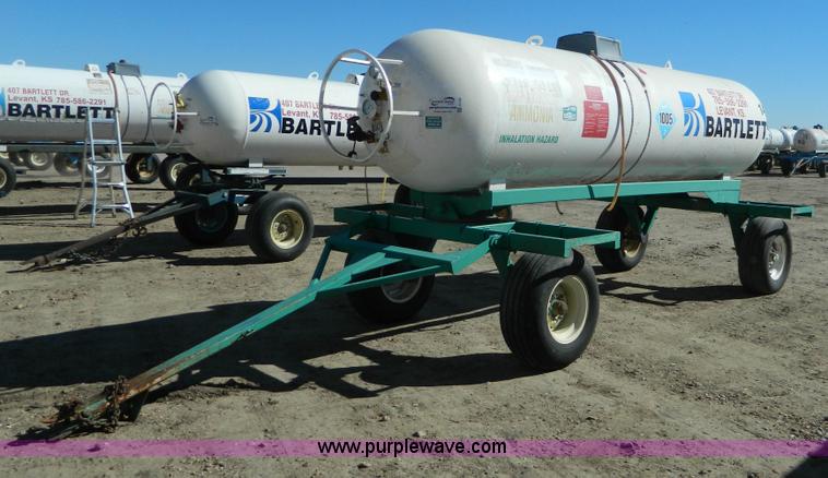 image for item J5185 Anhydrous ammonia nurse tank