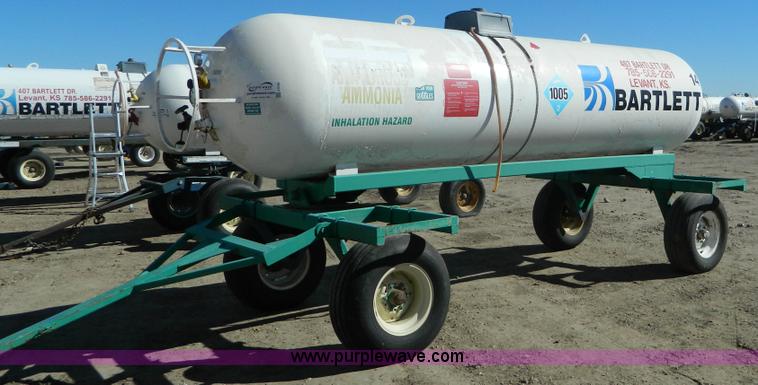 image for item J5185 Anhydrous ammonia nurse tank