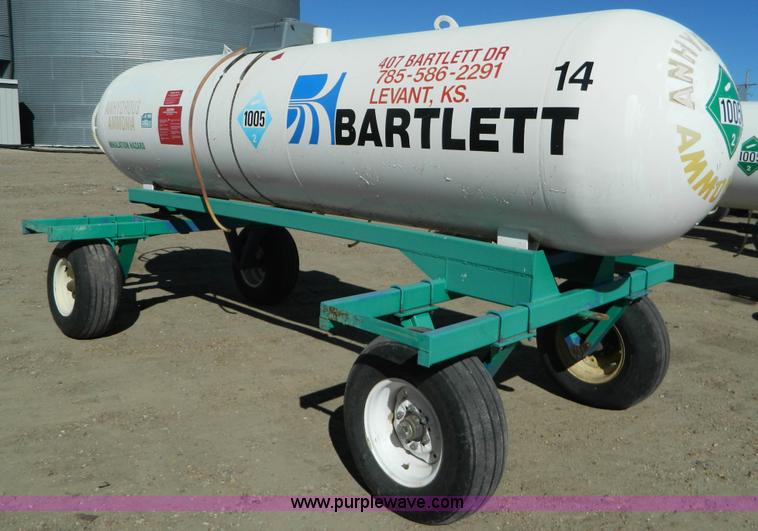 image for item J5185 Anhydrous ammonia nurse tank