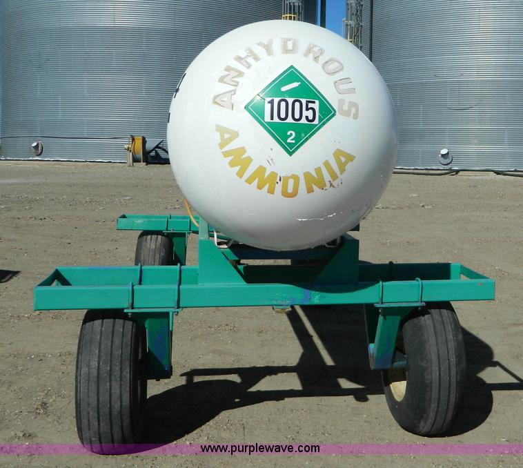 image for item J5185 Anhydrous ammonia nurse tank