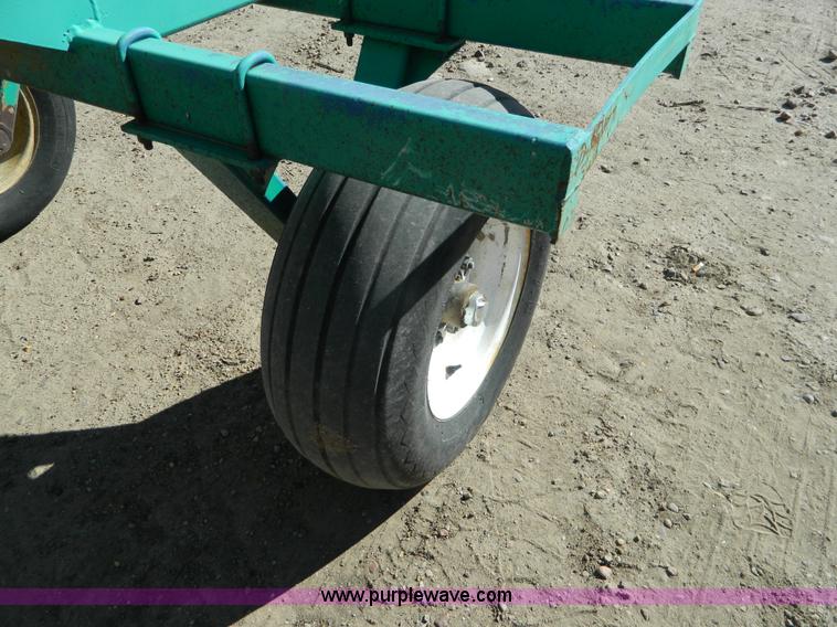 image for item J5185 Anhydrous ammonia nurse tank