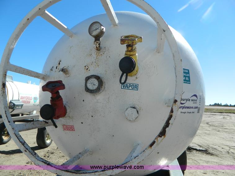 image for item J5187 Duo Lift anhydrous ammonia nurse tank