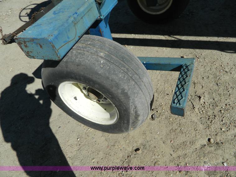 image for item J5187 Duo Lift anhydrous ammonia nurse tank