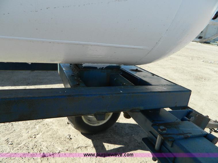 image for item J5187 Duo Lift anhydrous ammonia nurse tank