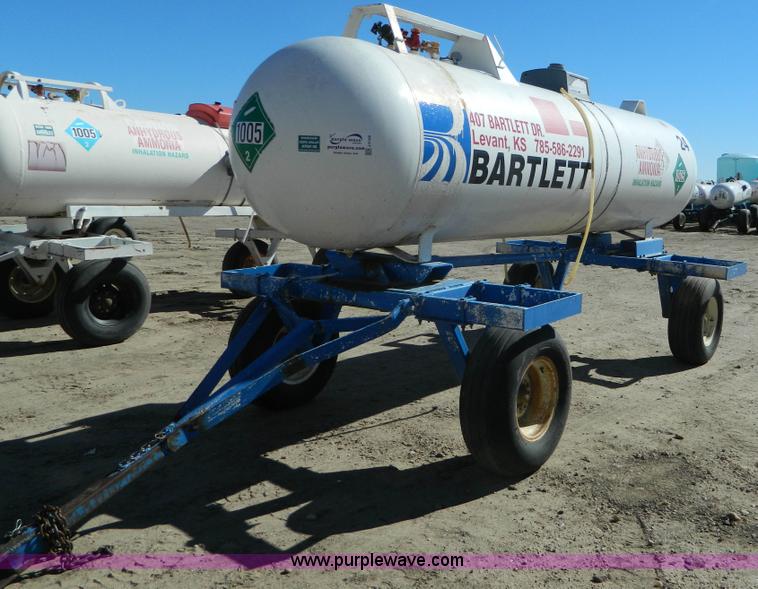 image for item J5188 Anhydrous ammonia nurse tank
